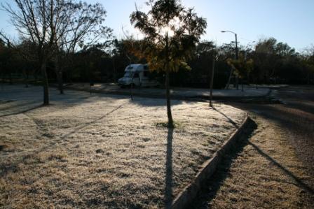 Frostiger Morgen nach kalter Nacht